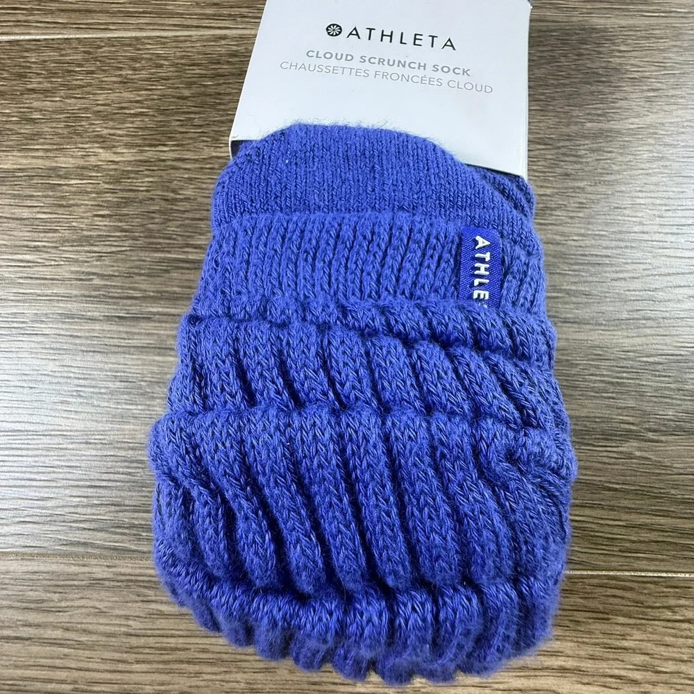 Athleta Cloud Scrunch Socks Periwinkle Organic Cotton Blend S/M NEW